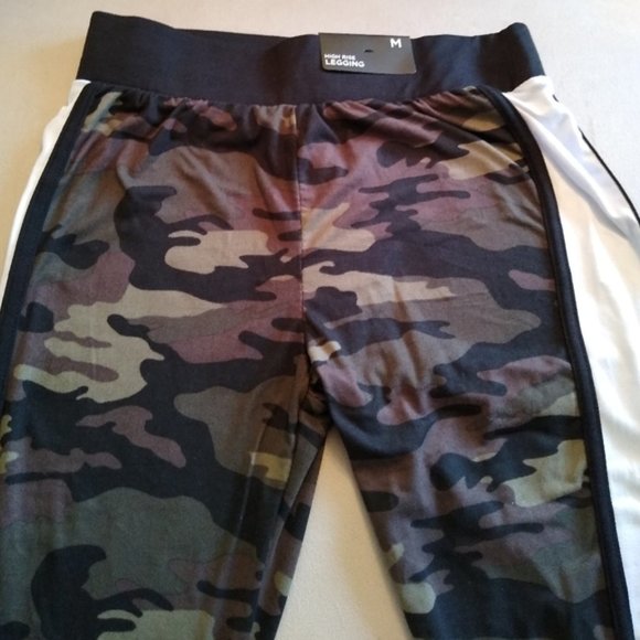 Rue21 Medium Camo Army Freedom Moving Military Highrise Leggings - Picture 2 of 5